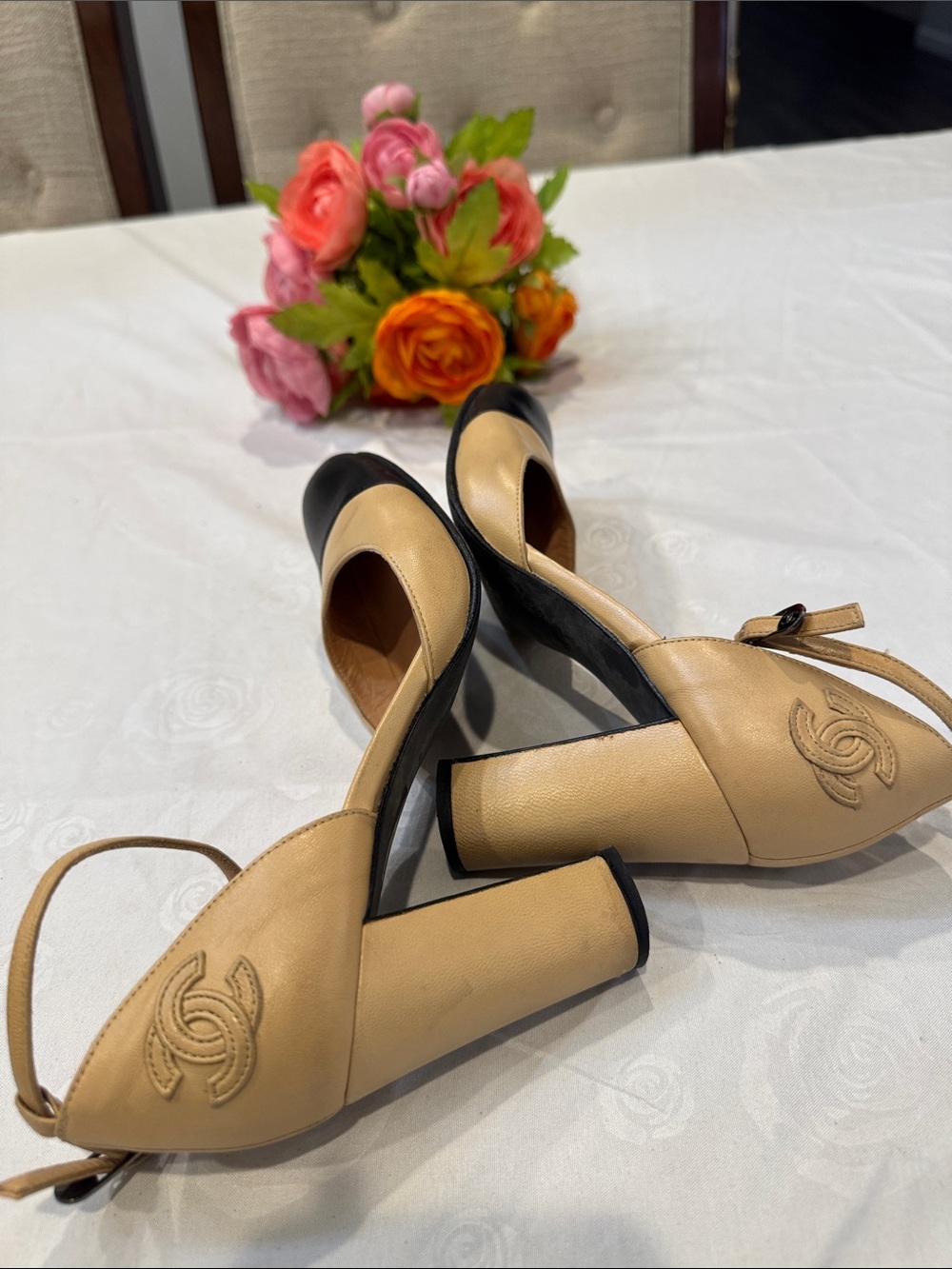 Authentic CHANEL Beige and Black Two-Tone Mary Jane Block Heel Pumps - Picture 14 of 14